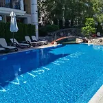 Appartement Harmony Suitеs *