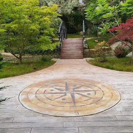 Harmony Suitеs サニービーチ