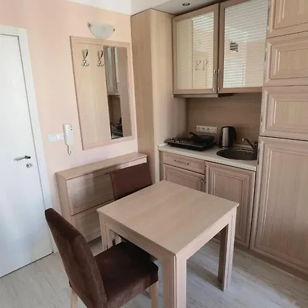 Harmony Suitеs アパート