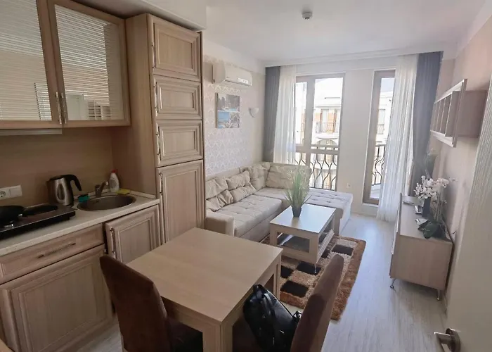 Harmony Suitеs * ساني بيتش