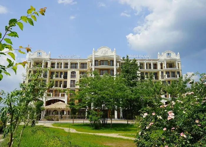 Harmony Suitеs Апартаменты Солнечный берег